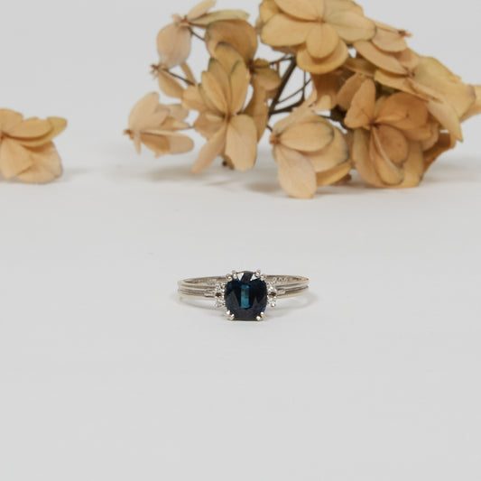 OH GUNI. 14K - Saphir - Diamant