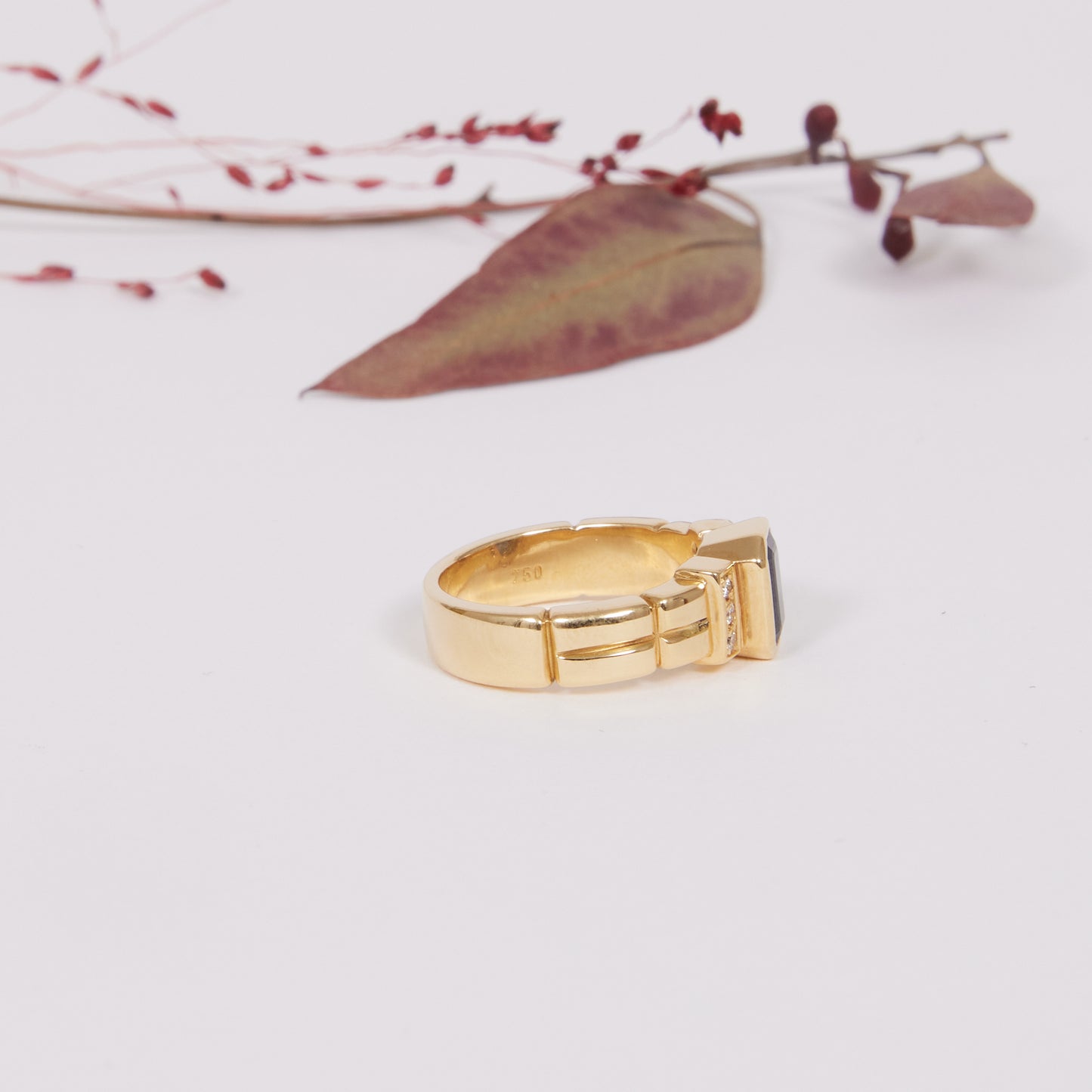 OH ISABELLA. 18K - Saphir - Diamant
