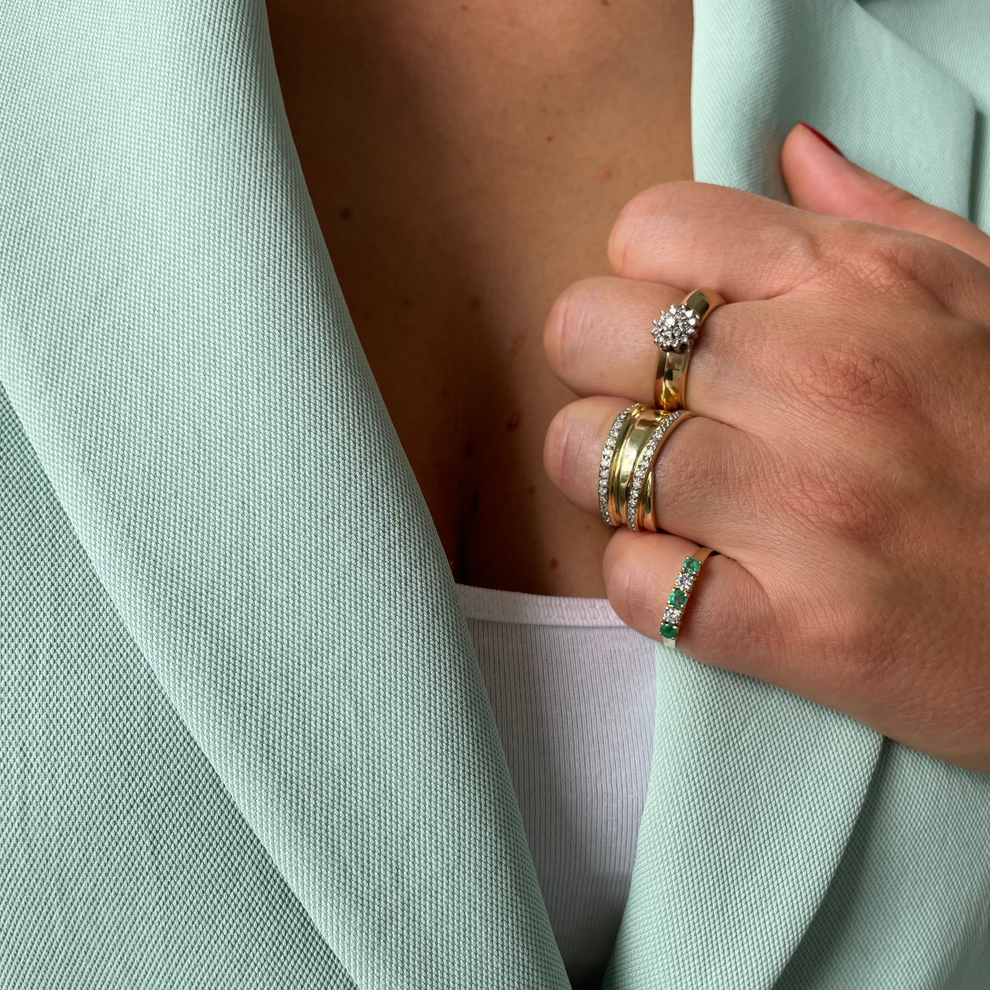 OH NILA. 14K - Smaragd - Diamant