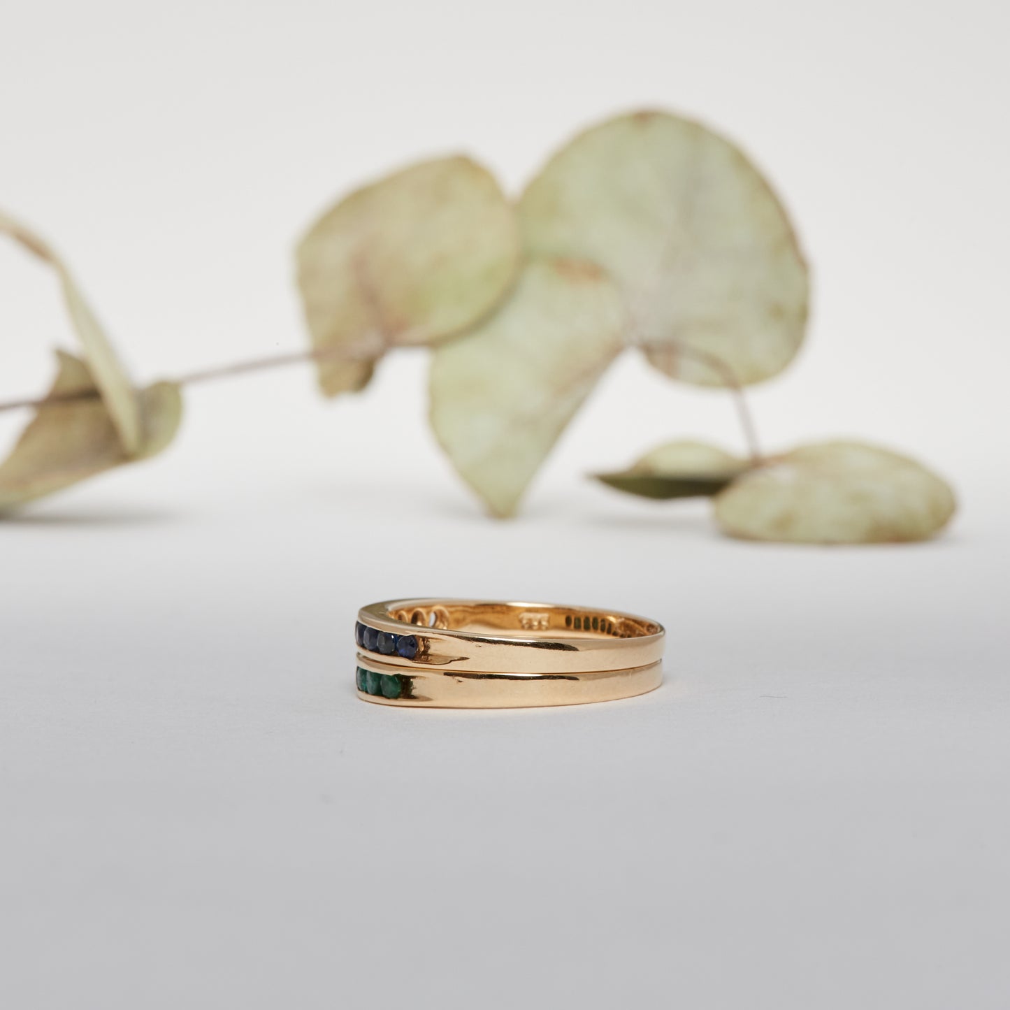 OH MARY & JUDY. 14K - Saphir - Smaragd