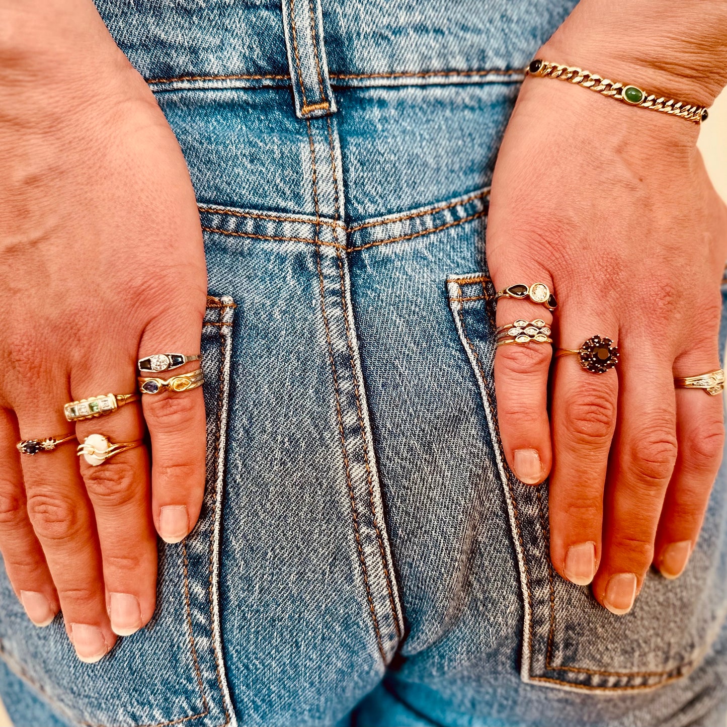 OH CHARLIE. 14K - Granat