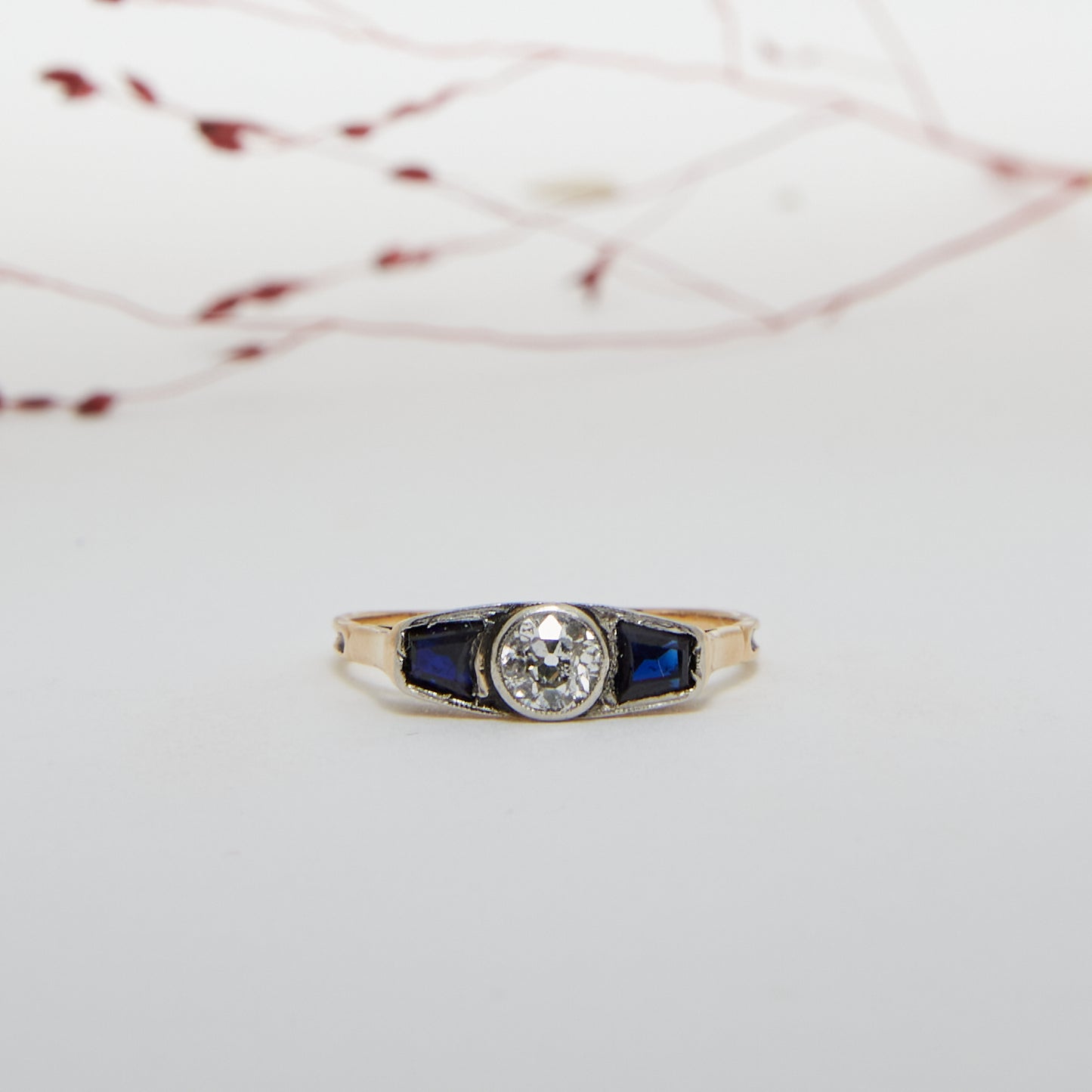 OH ANUK. 14K - Saphir - Diamant