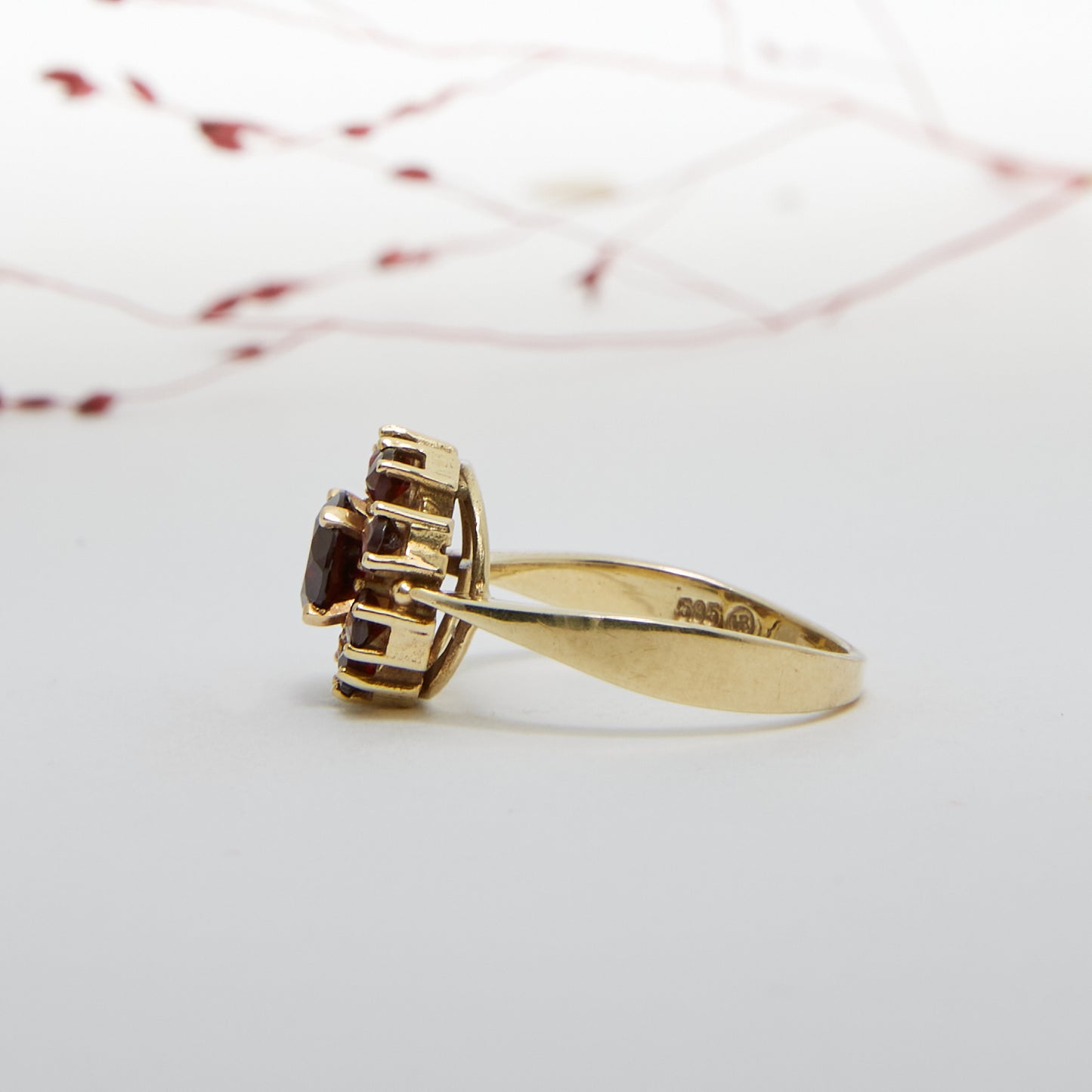 OH CHARLIE. 14K - Granat